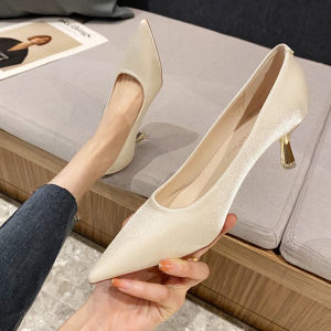 Black High Heel Shoes for Women with Fine Heel and Pointed Toe Versatile for Formal Occasions Work and Daily Use Rubber Sole