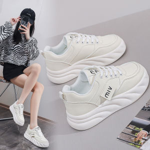 รองเท้าผ้าใบพื้นหนาสำหรับผู้หญิง ทรงลำลอง สไตล์เกาหลี ฤดูร้อน 2024 รองเท้าผ้าใบสีขาวสำหรับนักเรียน รองเท้าผ้าใบแบบสวมสบาย