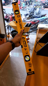 Tolsen Industrial Grade Spirit Leveler w/ View Assist & Magnet (24" | 48") Shock Proof End Cap