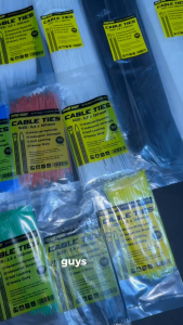 Kabel Ties Nylon Tis Pengikat Perapih Kabel / Pipa 76 x 400mm ONEWAY 1 Pack Isi 100 Pcs