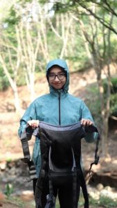 CuddleMe Travego Carrier: Gendongan Bayi M Shape