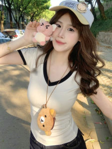 Retro American Spicy Girl V-neck Color Block Short Sleeve T-shirt Womens Summer Sports Style Letter Embroidery Slimming Top Trendy