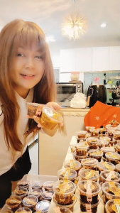 น้ำพริกกุ้งเสียบกินเพลิน กัญนิศาน้ำพริกถึงเครื่อง อร่อยสะอาด สดใหม่ทุกคำ ท้าให้ลอง รับประกันความอร่อย เป็นของฝากแทนใจ ประทับใจทั้งคนให้และผู้รับ คัดสรรวัตถุดิบคุณภาพ อย่างดีเยี่ยม ราคาพิเศษ