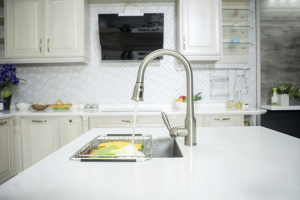 Vòi rửa bát Konox KN1905 inox nóng lạnh đầu kéo xoay 360 độ mạ PVD Nickel