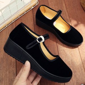 ปักกิ่งแบบดั้งเดิมรองเท้าผ้าสําหรับผู้หญิงส้นแบน Polyurethane Sole Clay Buckle ปิดทุกวันสีดํารองเท้าเต้นรํา