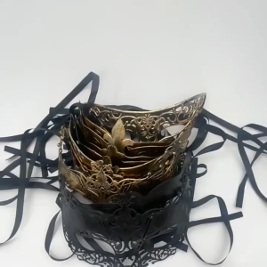 Classic Masquerade Cosplay Mask Halloween Masks Mystery Prom Venetian Masquerade Retro Half Mask Party Bar Eye Mask