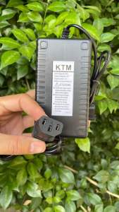 Cục sạc 12V 12AH dòng điện 1.7 Ampe dùng cho bình xịt điện trừ sâu