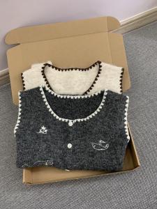 Loose Fit Knitted Vest Womens Summer Fashion round Neck Sleeveless Embroidered Ice Hemp Casual Style Comfortable Knitwear