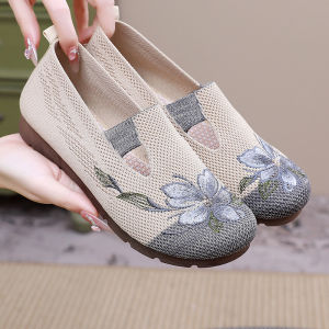 Ladies summer 2025 breathable soft sole anti-slip mom shoes leisure mesh flat embroidered shoes