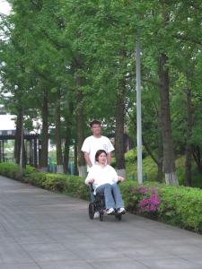 Travel Wheel Chairs Foldable Wheelchair Lightweight Wheelchairs For Elderly Ergonomic Manual Wheelchair Simple Wheelchair 轮椅