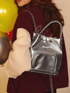 Champion | Silver Starry Lock Design Summer New Water Bucket Bag