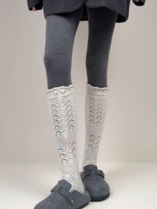 Beautiful Leggings & Socks: A Stylish Choice for Sports & Outdoor Activities