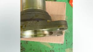 หน้าแปลนท่อนหน้า ISUZU ROCKY-R/K175-195 รูใน 18ร่อง บ่าซีล 65มม เหล็กแข็งอย่างดี/BNRIKP