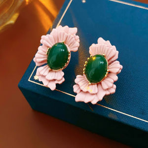 Vintage Flower Earrings for Women 2025 Fashion Oval Glass Ear Clip Versatile High-end Retro Clip Earring Luxury Designer Jewelry