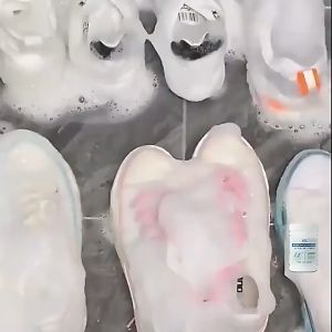 Bột Vệ Sinh Giày Active Oxygen Bubbles 110g