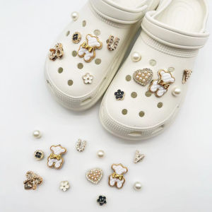 12Pcs/Set Shoes Charms 3D Cartoon Bear Decorative Buckle Shoe Flower Detachable Shoe Decoration for Hole Rubber Clogs