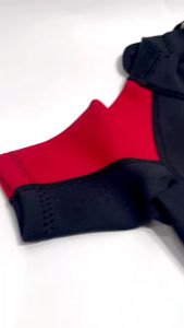 ชุดว่ายน้ำเก็บอุณหภูมิรุ่นขาสั้นแบรนด์ VOF (SW273)