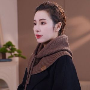 Sheep Wool Pure Color Wool Hat Scarf with Buckle Womens Fall and Winter Thickened Knitting Hooded Button Scarf
