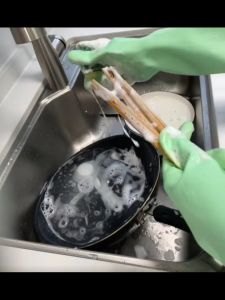 BILANDI น้ำยาล้างจาน 450มล. กลิ่นชามะนาว ขจัดกลิ่นคาวปลาและกลิ่นไม่พึงประสงค์ ปกป้องผิวโดยไม่ทำร้ายมือ ใช้สะดวก ราคาประหยัด ทรงพลังและสดชื่นในการขจัดกลิ่น BILANDI洗碗液450ml柠檬茶香味去除鱼腥味和异味保护皮肤,不会伤害手使用方便,经济实惠,强大且清爽的除臭效果