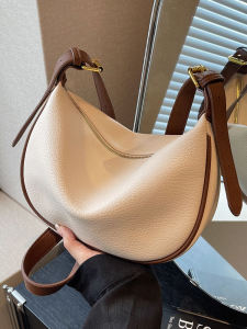 Fashionable Casual Dumpling Shaped Shoulder Bag Womens Saddle Bag Crossbody Bag Soft Handle Zipper Closure New Condition