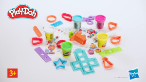 Play-Doh Cupcake Tower Playset 15 Toy Kitchen Accessories Play Food Arts & Crafts for Kids 3+