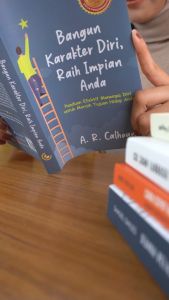 Buku Novel Bangun Karakter Diri Raih Impian Anda / Seri Self Improvement