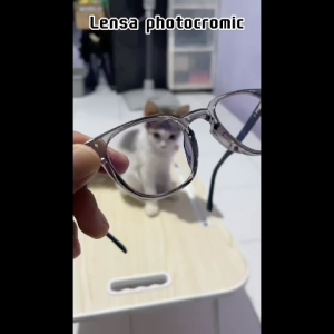 Kacamata Minus Photocromic -0.25 s/d -10.00: Pilihan Terbaik untuk Penglihatan Jarak Jauh