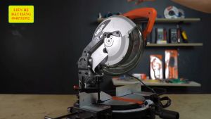 Máy cưa đa góc Maktec MT230 (1800W) - Tặng Lưỡi 255mm- Bao Khỏe Bao Bền - Bảo Hành Toàn Quốc 6 Tháng