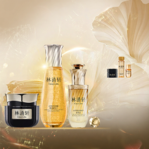 Forest Cabin | Anti-aging and Repairing Skincare Set