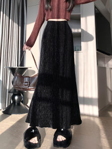 กระโปรงทรงหางปลาผ้ากำมะหยี่สีดำเอวสูงทรงเอเข้ารูปสำหรับผู้หญิง ฤดูใบไม้ร่วง/ฤดูหนาว 2025 กระโปรงยาวทรงเอลำลองใหม่