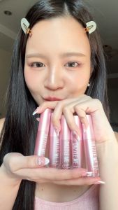 DAZZLE ME Ink-Matte Lip Cream ลิปเนื้อครีมให้ฟินิชแมท ติดทนยาวนาน 12ชม.เม็ดสีแน่นกลบริมฝีปากคล้ำได้อย่างเนียนสนิท