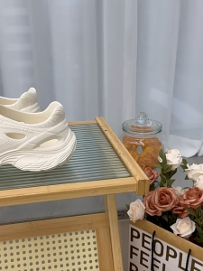 2025 New Womens Holes Shoes Summer Outdoor Wear Thick Bottom Heightening Slip-Resistant Breathable Cool Slippers Dad Shoes