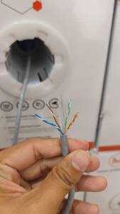 Mimacro Kabel LAN UTP Cat 5 & 6 305 Meter High Speed Networking Cable Diameter 6.1mm Abu-abu Bahan Bermutu Tinggi Kecepatan Tinggi