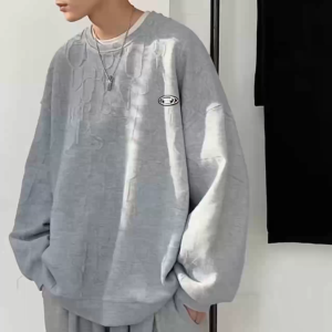 แขนยาวคอกลมพิมพ์ลายนูนสุดเทรนด์สำหรับผู้ชาย สไตล์สตรีทแฟชั่น ทรงลำลองและหลวมๆ