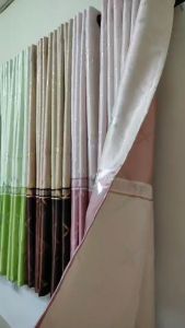 ผ้าม่านหน้าต่าง ผ้าม่านประตูสำเร็จรูปกันแสงUV85% ถึง 95% ปั๊มห่วงตาไก่ลายขาไก่