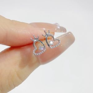 LAZO DIAMOND My Princess Tiara Diamond Stud Earrings in 9k White Gold