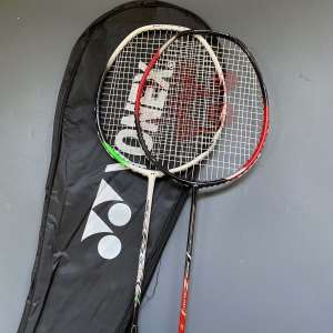 (Paket Komplit) Raket Badminton Bulutangkis Yonex Lengkap Terbaru