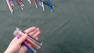 Pulpen Pola Panas Pulpen Penanda Kain Heat Erasable Pulpen Isi 40 Pacs free Case 1box Warna Random