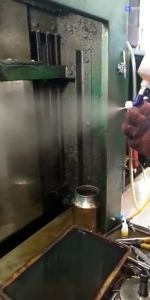 Spray Gun Alat Semprot Cat Air Brush Auarita Gravity HVLP Nozzle 0.8mm Cup 125cc Original Semprotan Cat Airbrush