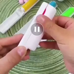 Lint roller pembersih bulu dan debu