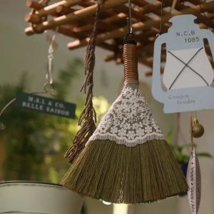 Mini Desktop Cleaning Broom And Dustpan Set Grass Woven Garden Ornaments Decorative Dust Removal Broom for Home Use