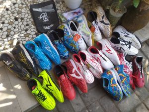 sepatu futsal cuci gudang paket komplit