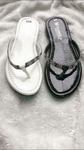 Dép Kẹp Nữ Thời Trang Mũi Tròn Quai Đá Phong Cách Hàn Quốc