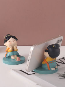 ชิ้นส่วนตกแต่งบ้านแบบพกพาสไตล์จีนโบราณสำหรับโทรศัพท์มือถือ ตัวยึดโทรศัพท์แบบหน้าตาตุ๊กตาการ์ตูนน่ารักสำหรับตกแต่งโต๊ะทำงานในห้องนั่งเล่น