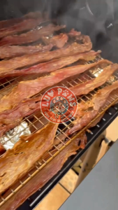 LUVPAWS "Homemade smoked beef" เนื้อวัวรมควัน บรรจุ 40g