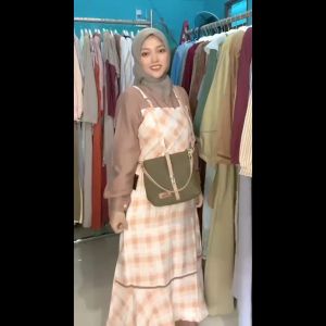 Layla Bag Abika: Kantong Tangan Elegan untuk Fashion Muslim Wanita