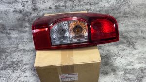LAMPU STOPLAMP STOP LAMPU MUNDUR REM BELAKANG TAIL LAMPU ISUZU DMAX 4JJ 4JJ1
