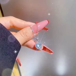 Ladamas Kalung Titanium Dengan Liontin Kristal Berkilau Elegan KT101