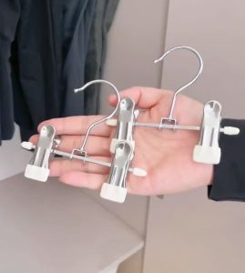 คลิปหนีบผ้า สเตนเลส พร้อมตะขอ สําหรับแขวนผ้าขนหนู ผ้าพันคอ เเข็งเเรง ทนทาน มี3สี KT337 จัดส่งภายใน48ชม.
