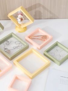 Lengthen Floating 3D Frame Watch Necklace Jewelry Photo Figure Suspension Display Organizer Box Case